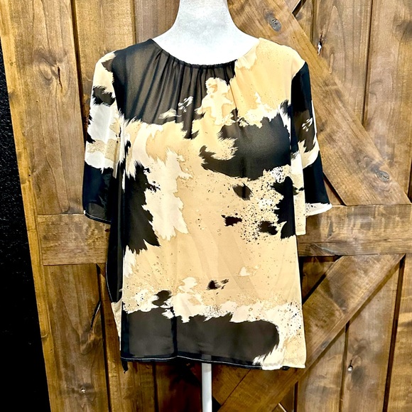 Vince Camuto Tops - Vince Camuto Brown & Tan Cow Print Style Blouse Sz XL